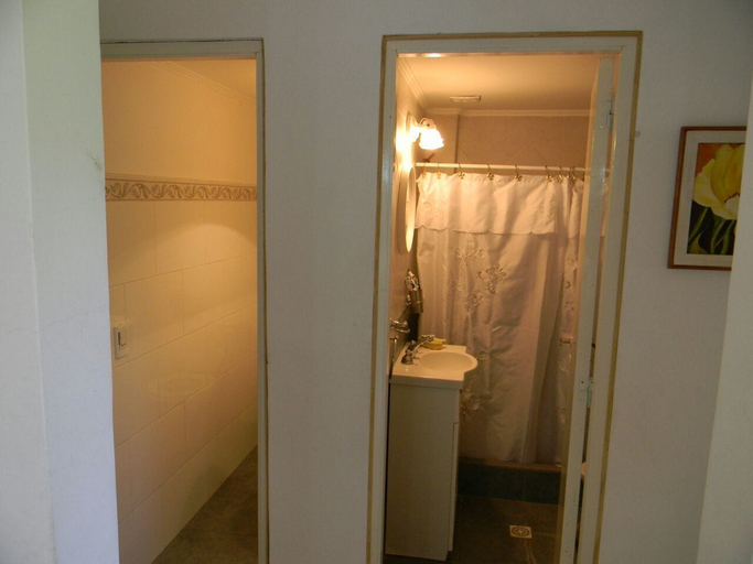 Bathroom, Casa en Santa Clara by EF, Mar Chiquita