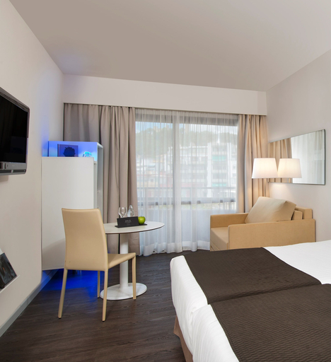 Bedroom 3, Melia Palma Marina, Baleares