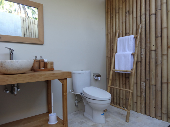 Bathroom 4, Gili Tenda Resort, Lombok
