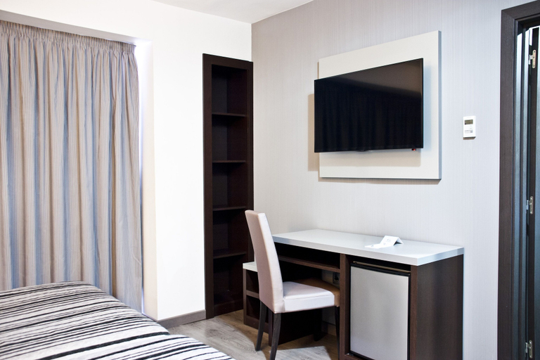 Bedroom 3, Summer, Barcelona