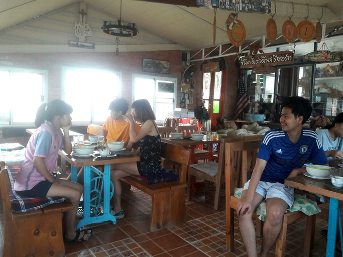 Food & Drinks 4, Scenic Riverside Resort, Mueang Kamphaeng Phet