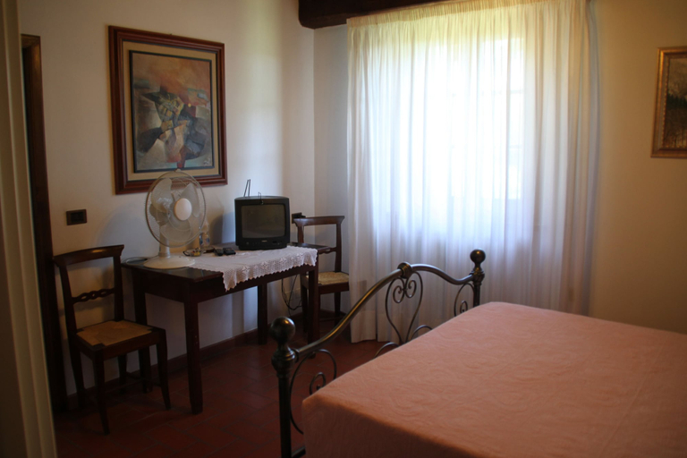 Bedroom 2, B&B Ortali Country House, Arezzo