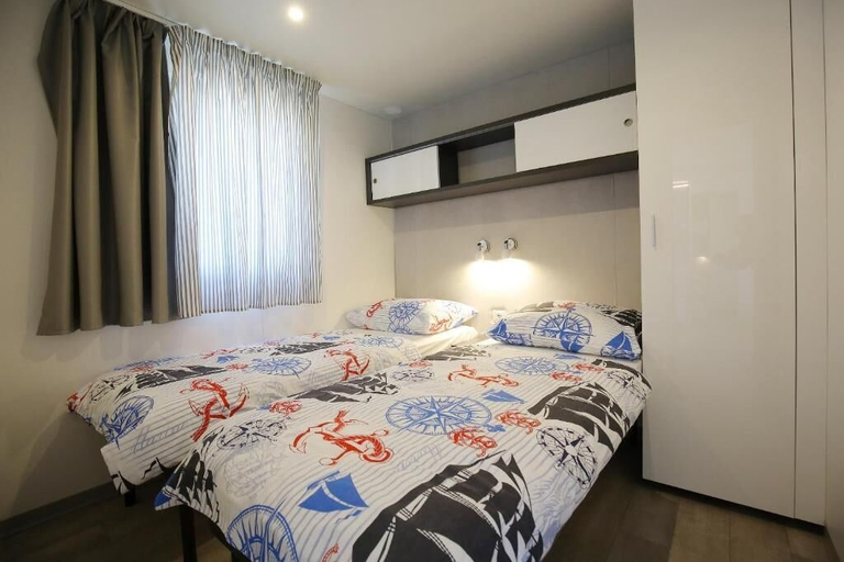Bedroom 3, Oaza Mira Camping, Pakoštane