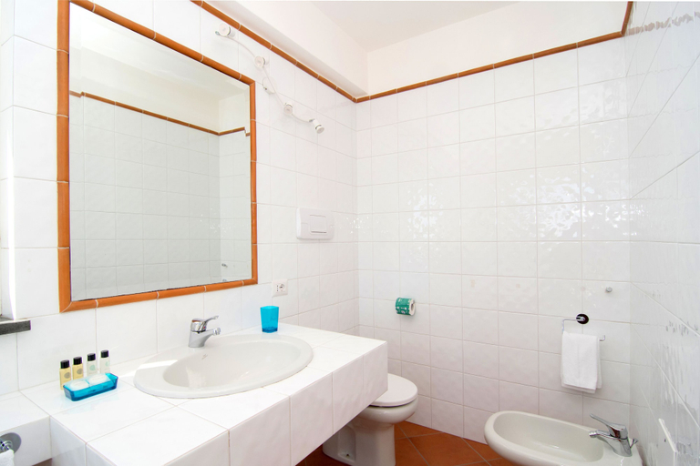 Bathroom 4, Family Villa in Sorrento Coast Pool & View, Napoli