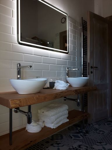 Bathroom 5, B&B da Morena, Lucca