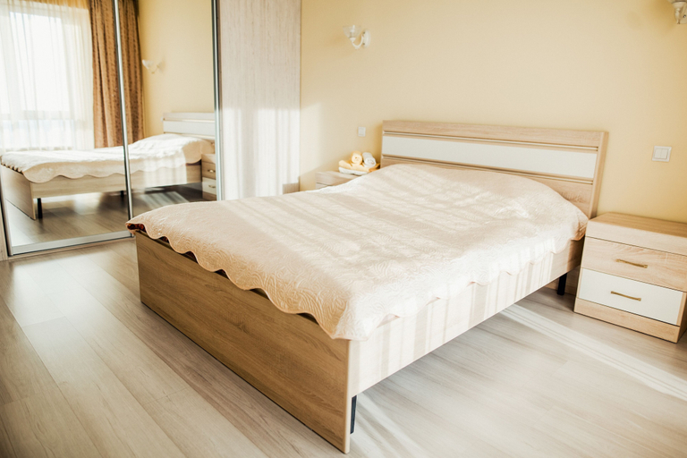 Bedroom 2, Luxury Apartments On Ordzhonikidze 37, Novokuznetskiy