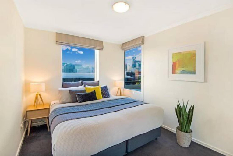 Bedroom 3, Platinum Apartments on Whiteman St, Melbourne