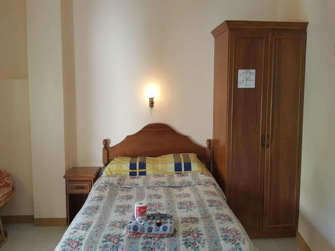 Bedroom 2, Sabang Oasis Resort, Puerto Galera