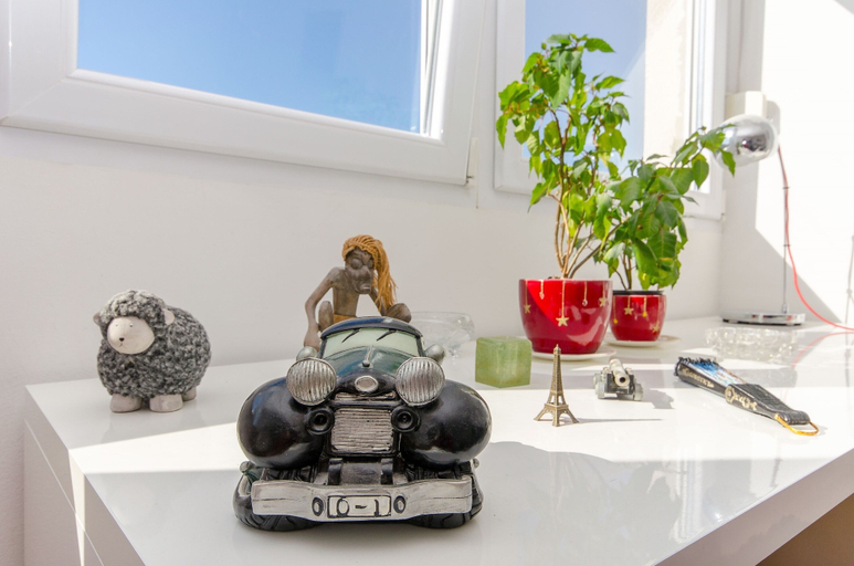 Food & Drinks, Spacious apartment Neven near center, with two AC units, Split