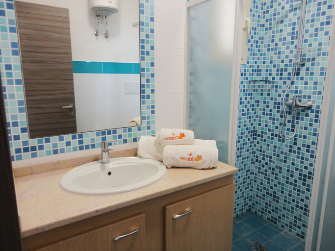 Bathroom 2, VersoSud - Acton Apartment 16, Lecce