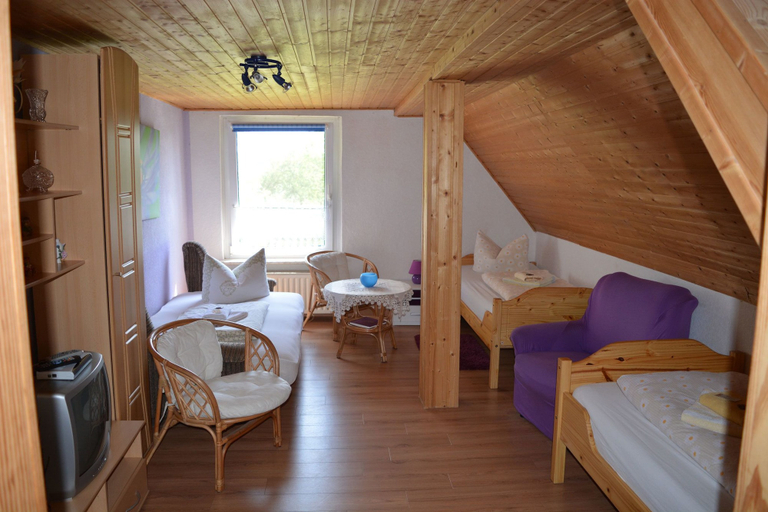 Bedroom 2, Gaststätte Zum Fährmann, Anhalt-Bitterfeld