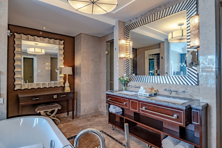 Bathroom 4, Qingdao Seaview Garden Hotel, Qingdao