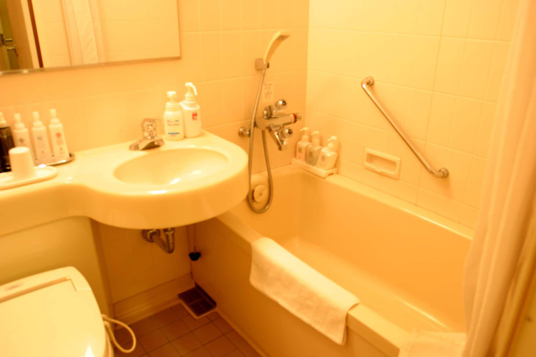 Bathroom 4, Hotel Wakamizu, Takarazuka