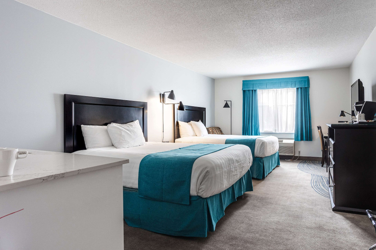 Bedroom 3, Ramada by Wyndham Surrey/Langley, Greater Vancouver