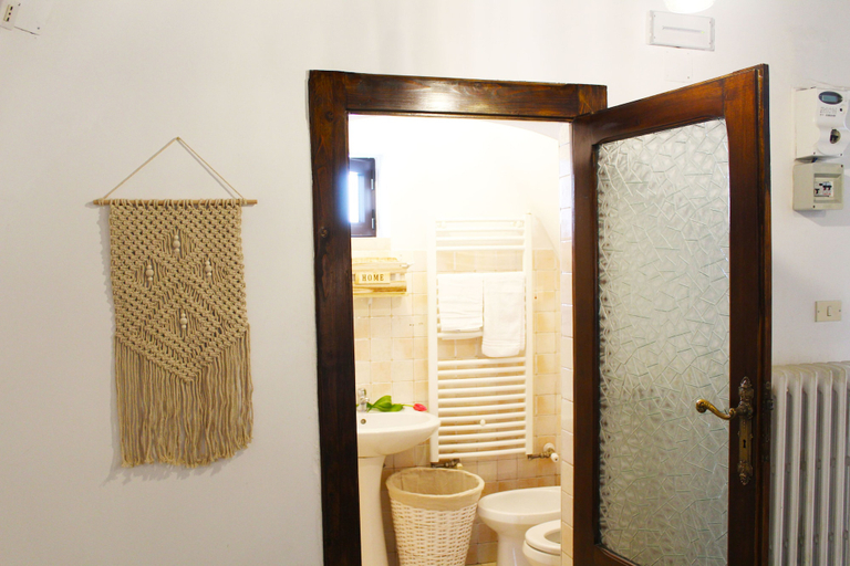 Bathroom 5, Trulli Antica Fonte, Bari