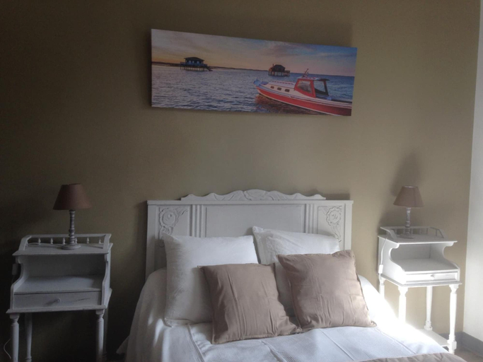 Bedroom 4, Villa des T, Gironde