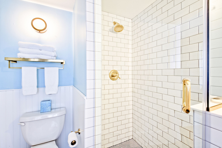 Bathroom 4, Nautical Nest, Columbia