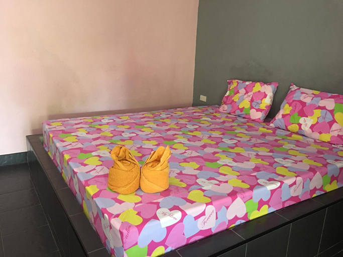 Bedroom 5, Mee Rak Resort, Bang Lamung