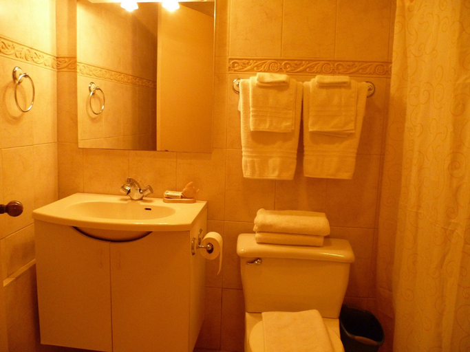 Bathroom 3, Le Chateau Ocean Villas