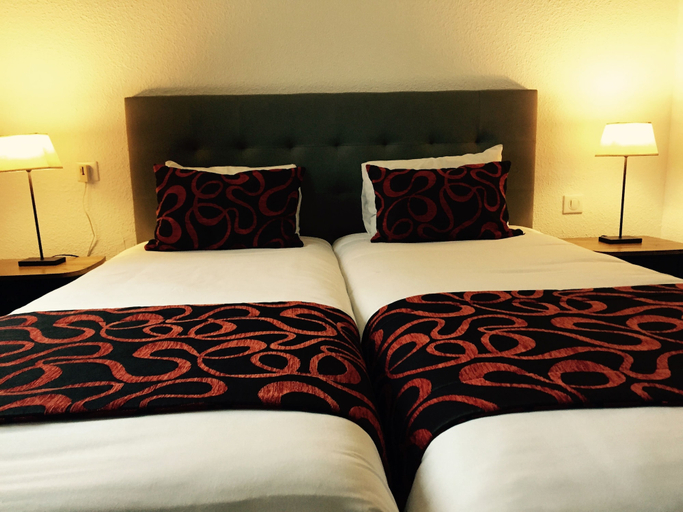 Bedroom 3, Hôtel du Moulin, Niort, Deux-Sèvres