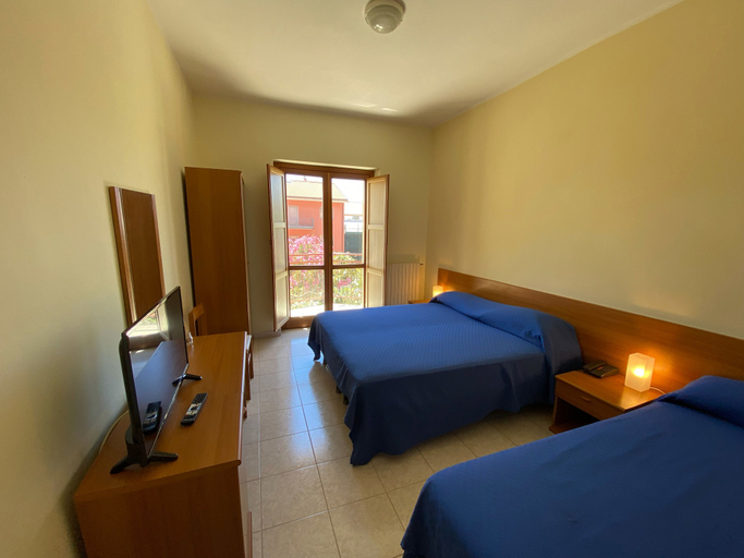 Bedroom 3, Hotel Mercure, Potenza
