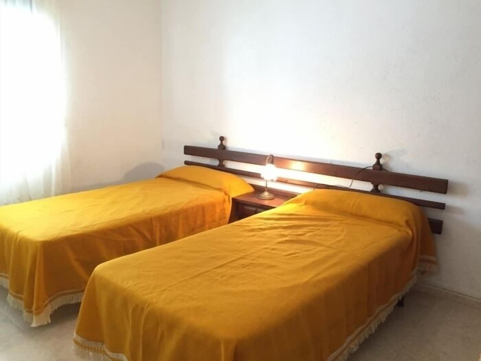 Bedroom 2, Apartamento Turo Home Piscina, Girona