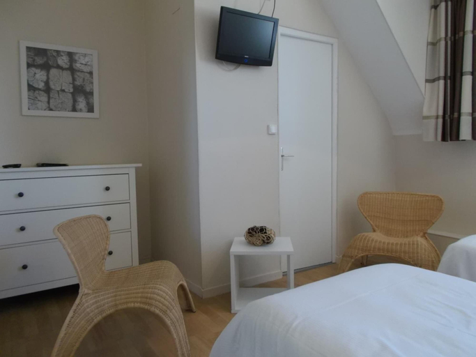 Bedroom 5, Hôtel Pacific, Pas-de-Calais