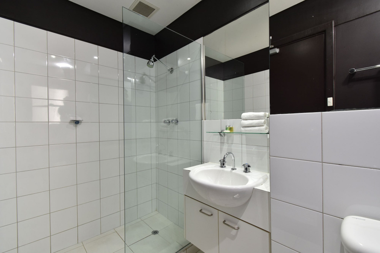 Bathroom 5, Riverview On Mount Street, Perth
