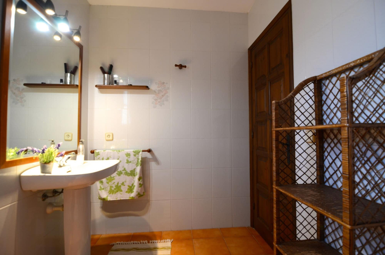 Bathroom 3, Villa Andorra 1, Girona