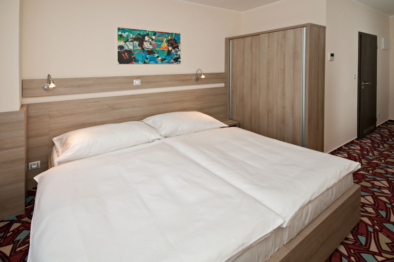 Bedroom 3, Hotel Arena, Chomutov