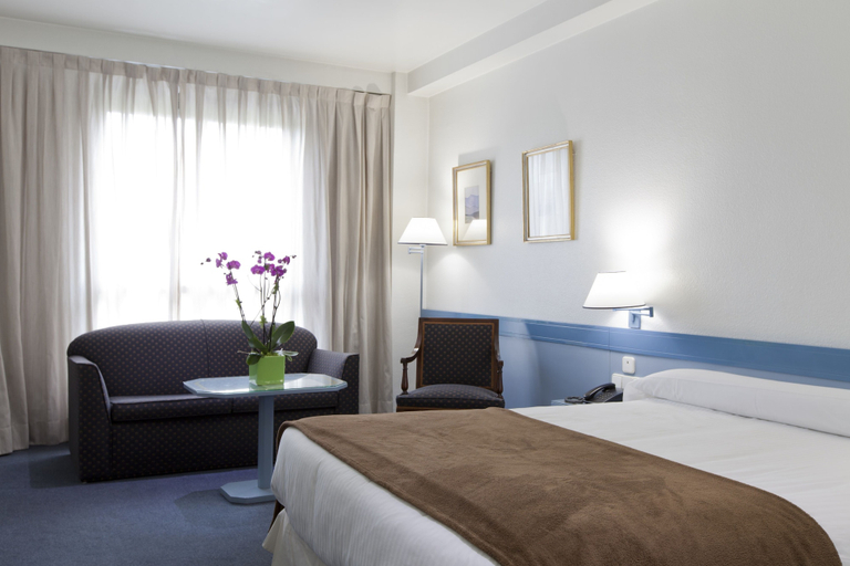 Bedroom 4, Espahotel Plaza de España, Madrid