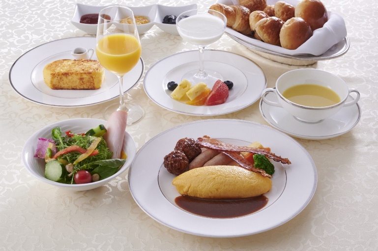 Food & Drinks 8