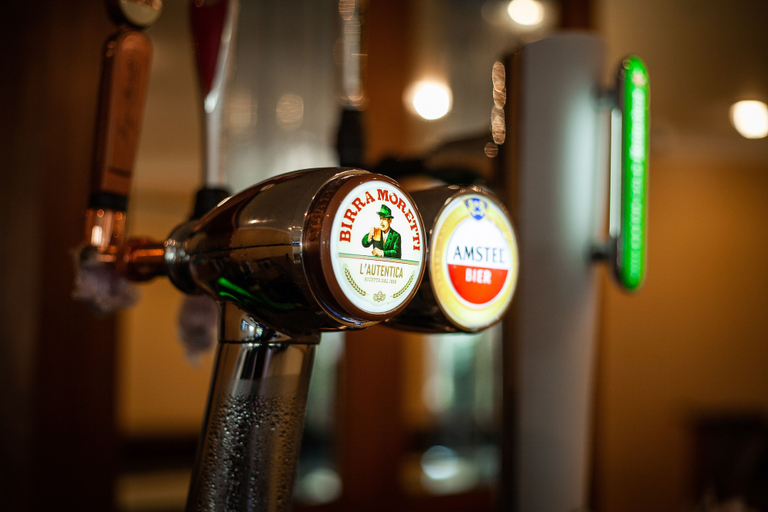 Food & Drinks 5, Berwick Manor Hotel, London