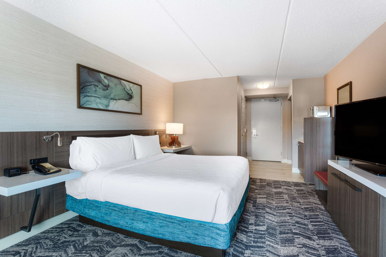 Bedroom 4, Hilton Garden Inn Islip/MacArthur Airport, Suffolk