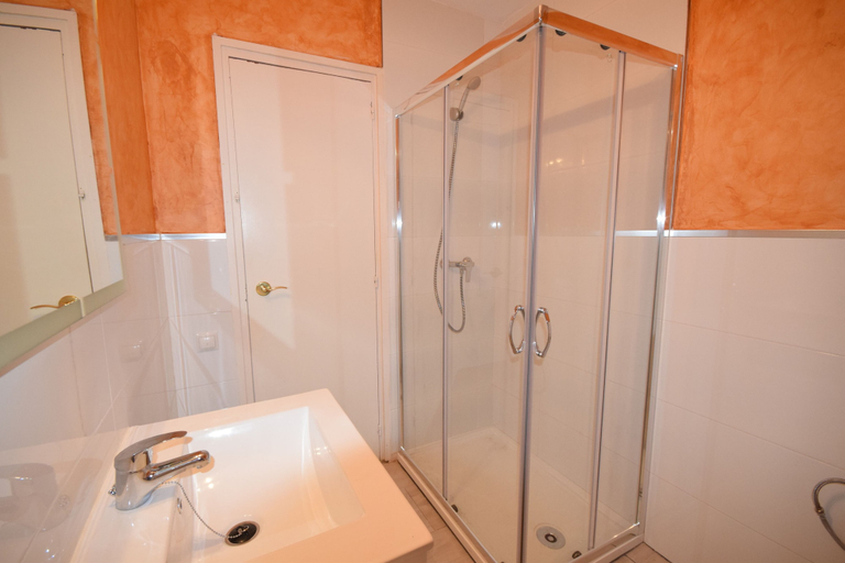 Bathroom 2, Apartamento Beach Red, Tarragona