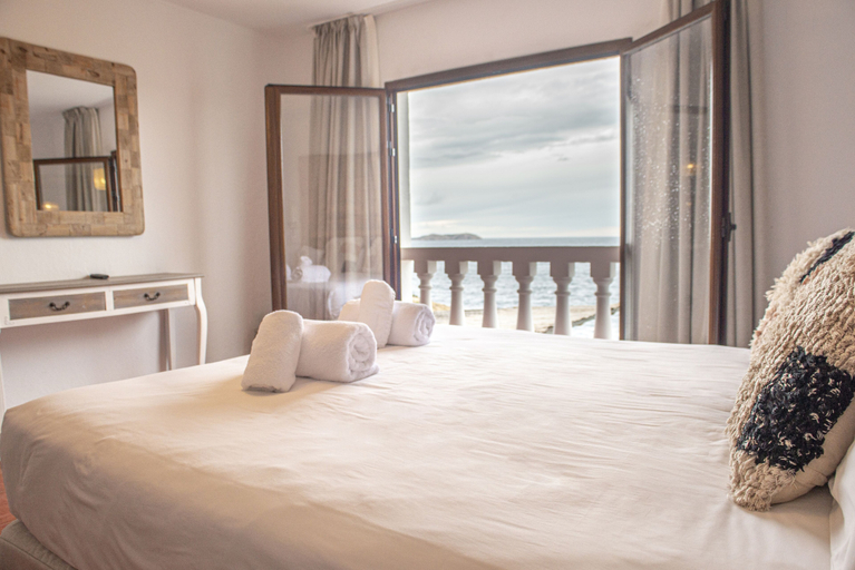 Bedroom 3, Hostal La Torre, Baleares