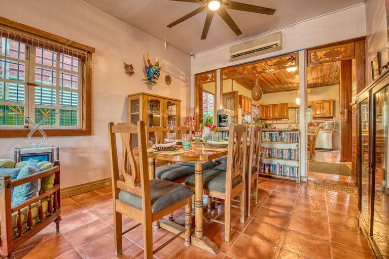 Food & Drinks 4, Lula's Bed & Breakfast, Bocas del Toro