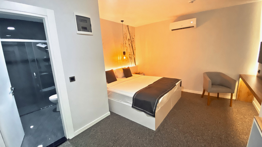 Bedroom 4, Luis Otel, Gaziemir