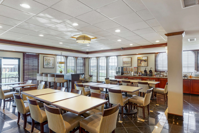 Food & Drinks 5, Best Western Plus South Hill Inn, Mecklenburg
