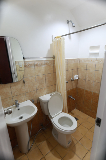 Bathroom 4, Loreland Farm Resort, Angono