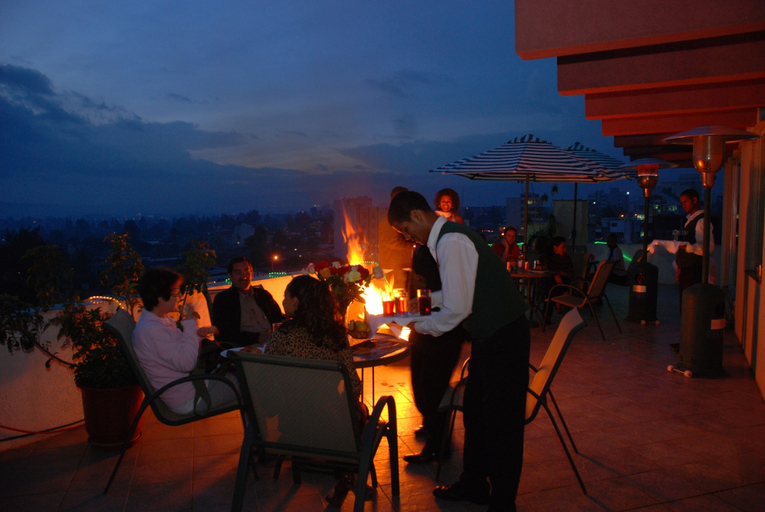 Food & Drinks 5, Adot Tina Hotel, Addis Abeba