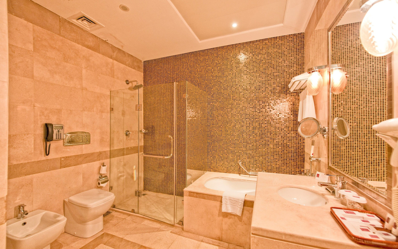 Bathroom 5, Century Hotel, Doha