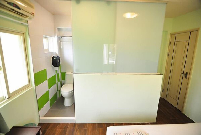 Others 4, Mengqi Hostel, Penghu