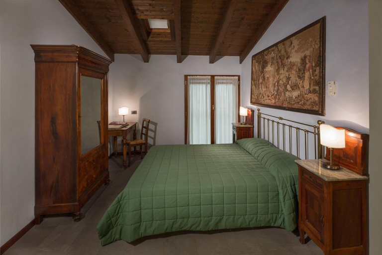 Bedroom 3, Alle Roncole, Parma