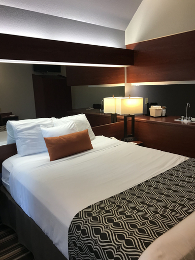 Bedroom 3, Microtel Inn & Suites by Wyndham Urbandale/Des Moines, Polk