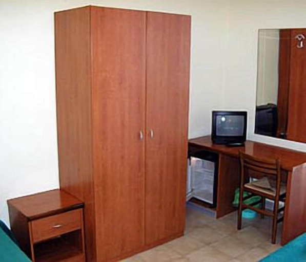 Bedroom 4, Eurorooms, Roma