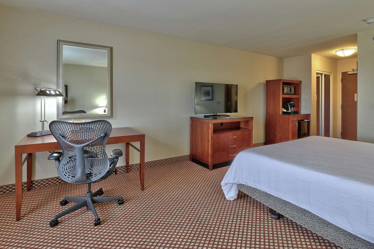 Bedroom 3, Hilton Garden Inn Las Cruces, Dona Ana