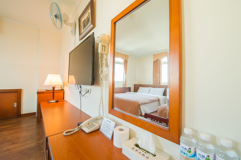 Bathroom 4, JiaHua Hotel, Penghu