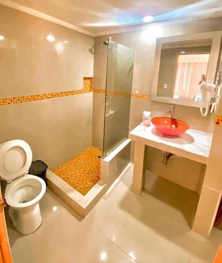 Bathroom 4, Hotel Costa del Sol, Cartagena de Indias