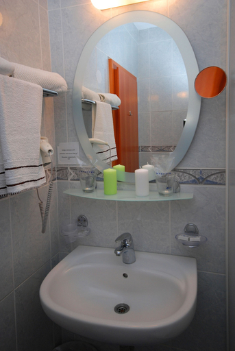 Bathroom 3, Hotel Magnolija